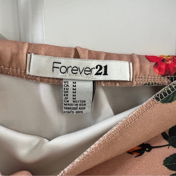 Forever 21 stretch tan floral mini skirt Medium - Picture 4 of 4